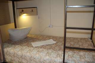 Хостелы iHostel Almaty Алматы Кровать в общем 8-местном номере для мужчин и женщин-2